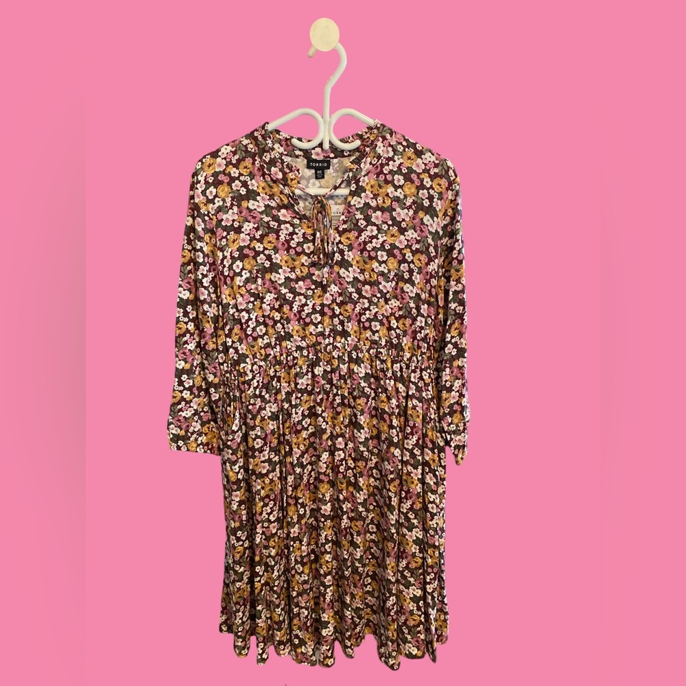 Torrid - Picture 1 of 4